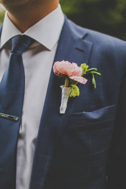 istock Boutonniere for the groom-pink 638660078