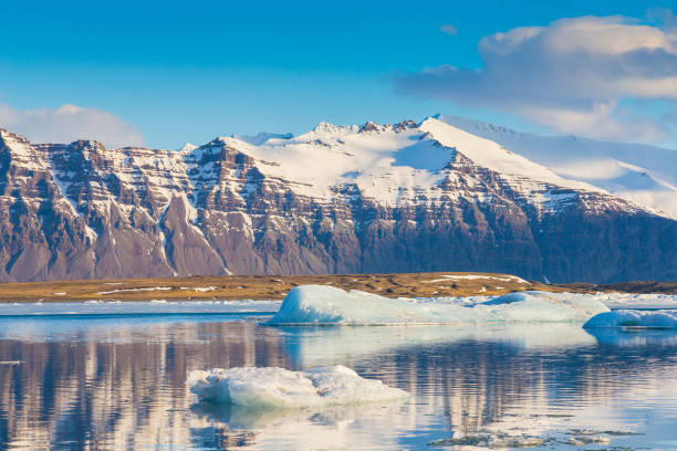 istock Iceland winter lake with mountain background 638670378