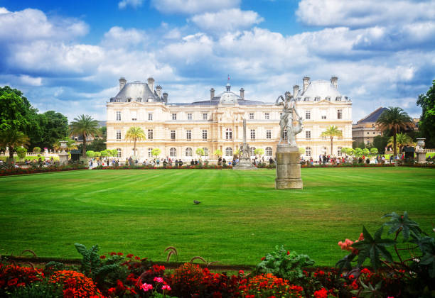 istock Luxembourg garden in Paris 638672028