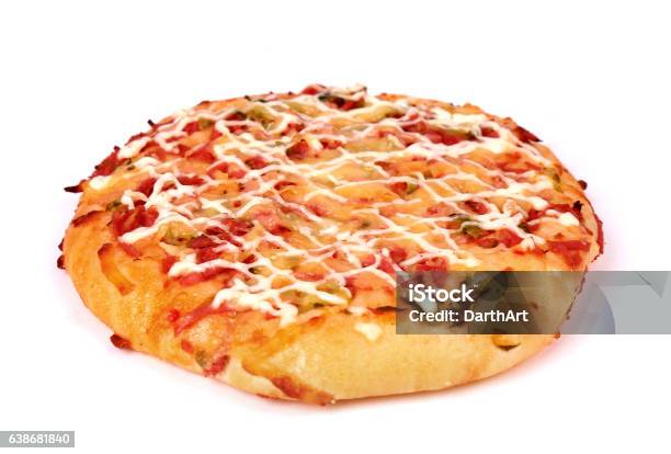 Minipizza Stockfoto und mehr Bilder von Minipizza - Minipizza, Ausbackteig, Braun