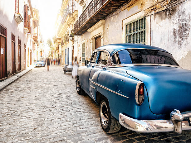 istock Havana street with vintage car 638689062