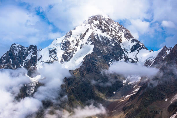 Dykh-Tau, 5,204 - the second highest mountain in Russia