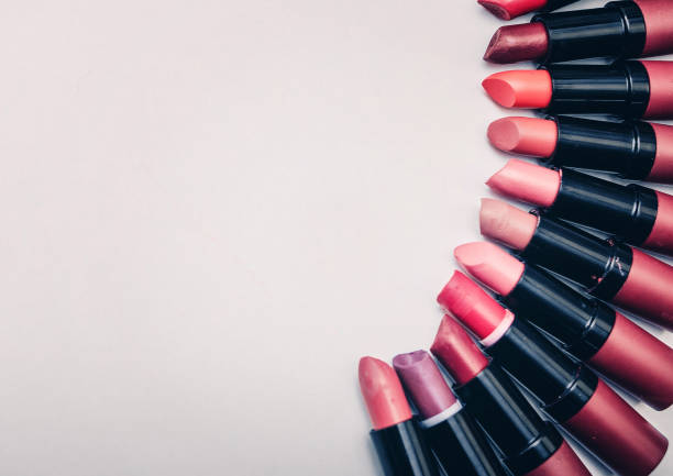 istock Lipsticks of different colors 638708334