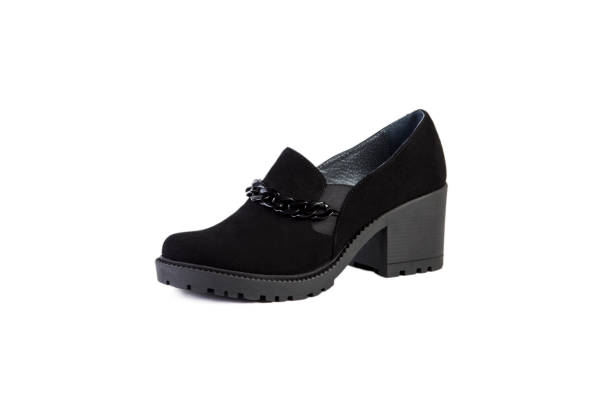 istock Spring shoes on a white background, online catalog 638731694