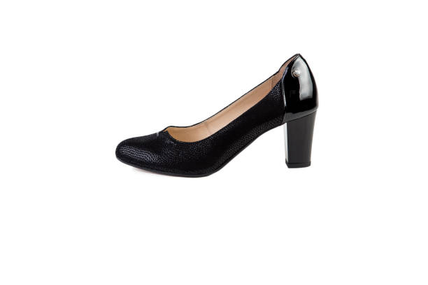 istock Spring shoes on a white background, online catalog 638732538
