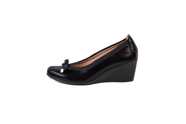 istock Spring women's shoes on a white background, online catalog 638739686