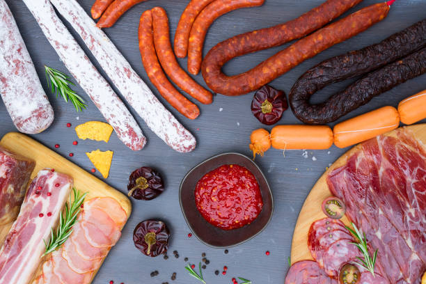 istock Picnic table with spanish sausage tapas 638764402