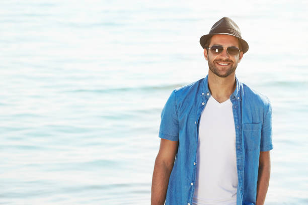 istock Smiling at the sea 638772600