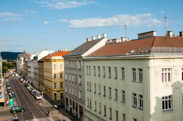 istock Sechshauser Street - Vienna - Austria 638791486