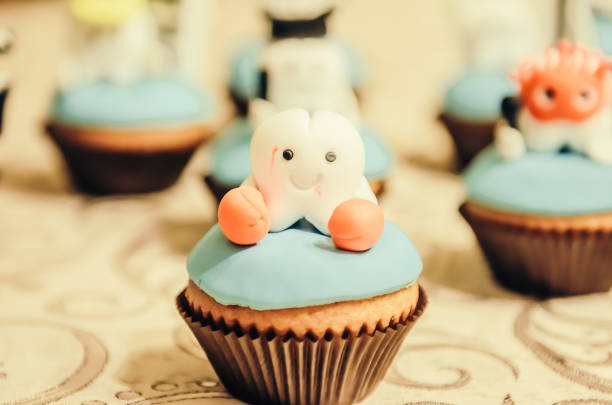 istock Cake with tooth hero on top 638793118