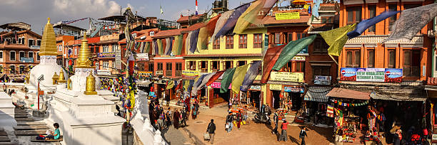 panorama bouddhanath tempel, kathmandu-tal, nepal - bodnath stupa stock-fotos und bilder