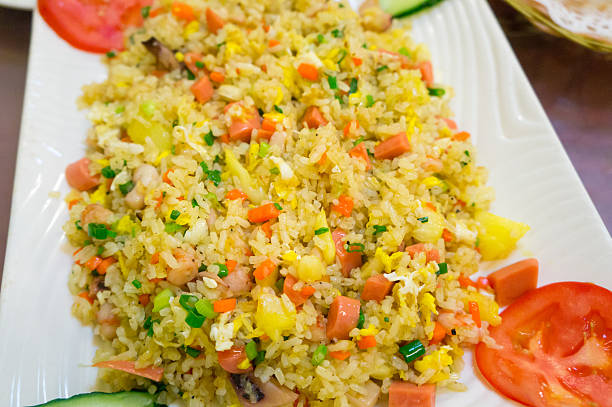 istock Fried rice with egg,carrot and green bean 638797086