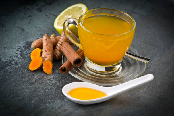 herbal tea with turmeric - rhizomatous bildbanksfoton och bilder