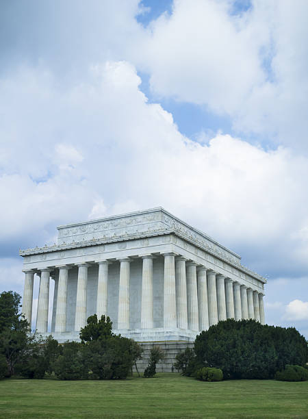 istock The Lincoln Memorial In Washington DC 638826552