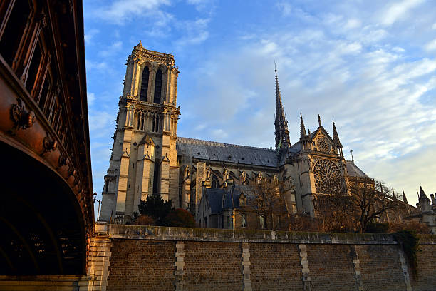 istock Sunrise in Paris at Notre Dame de Paris 638867166