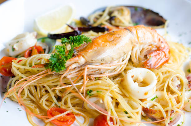 istock Seafood pasta Spaghetti big shrimp, Prawns, 638887964