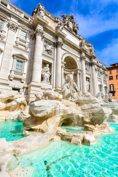 istock Rome, Italy - Fontana di Trevi 638903366