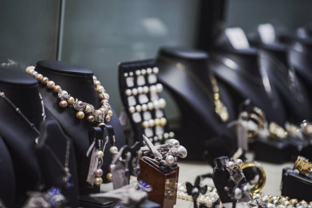 istock Jewelry in a shop, close up image 638917236