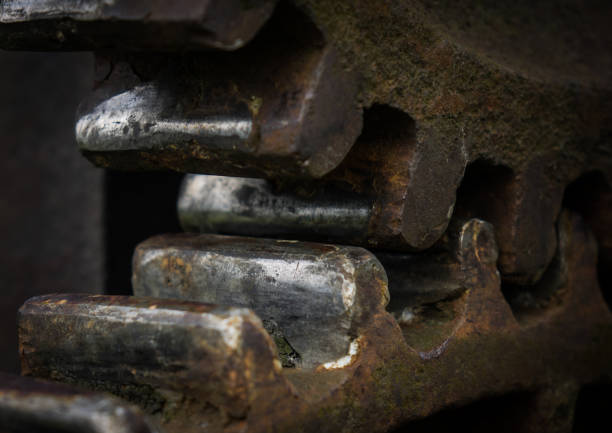 istock The old and rusty gear in sunlight 638922088