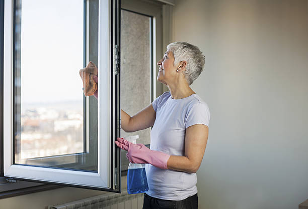 istock Mature woman cleaning home 638923322