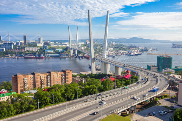 istock Zolotoy Golden Bridge, Vladivostok 638943286