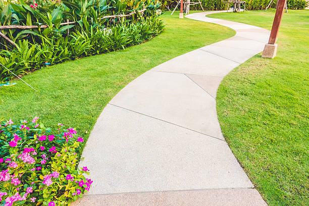 istock Footpath to the garden 638948016