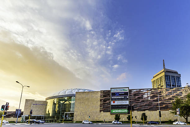 istock Sandton City Shopping Mall 638977742