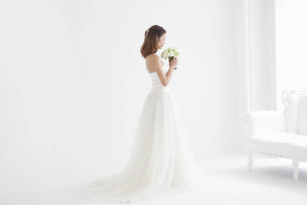 istock Portrait of bride shape. 638989496