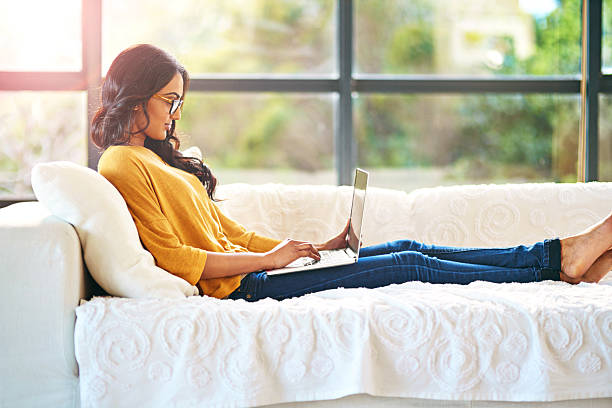 istock The weekend life in a connected world 638999558
