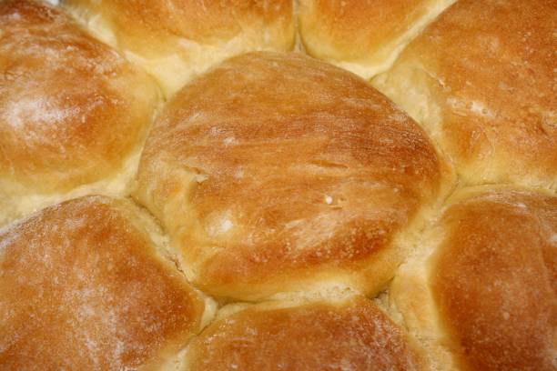 istock Heart of the bread 639016046