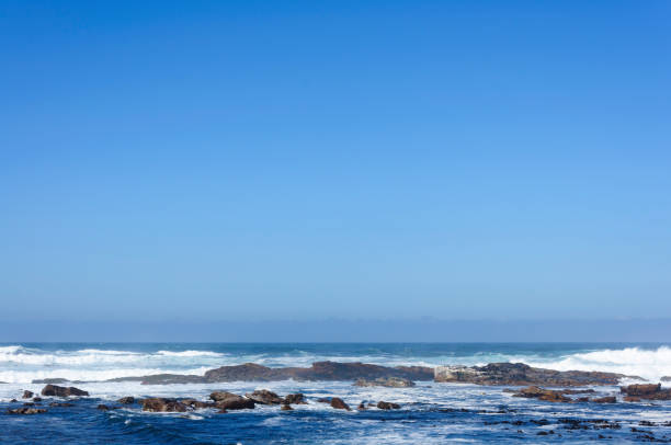istock Beautiful seaside scenery 639017194