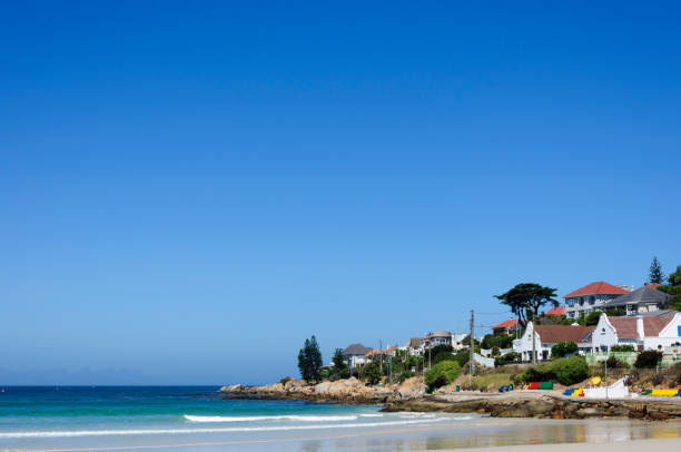 istock Beautiful seaside scenery 639019234