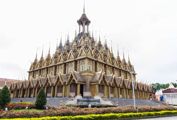 istock Castle Gold, Wat Tha Sung, Uthai Thani, Thailand. 639024926