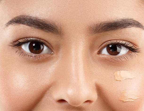 istock Eye woman eyebrow eyes lashes 639030754