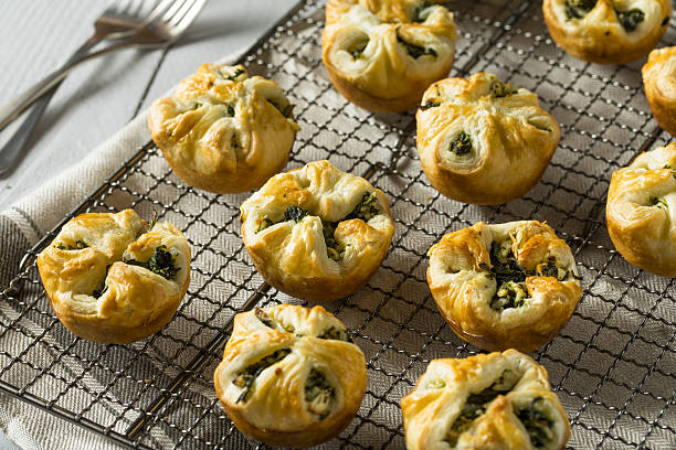 istock Homemade Spinach Muffin Puff 639043688