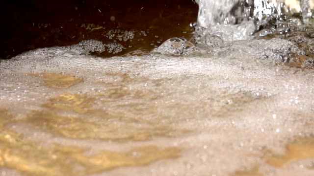Two videos of flood in real slow motion