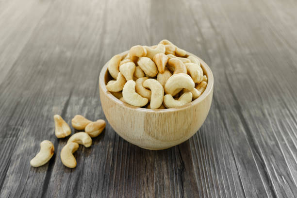 istock Bowl of salted cashew nuts 639064542