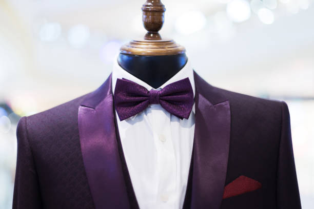 istock men's business suit on mannequin 639068294