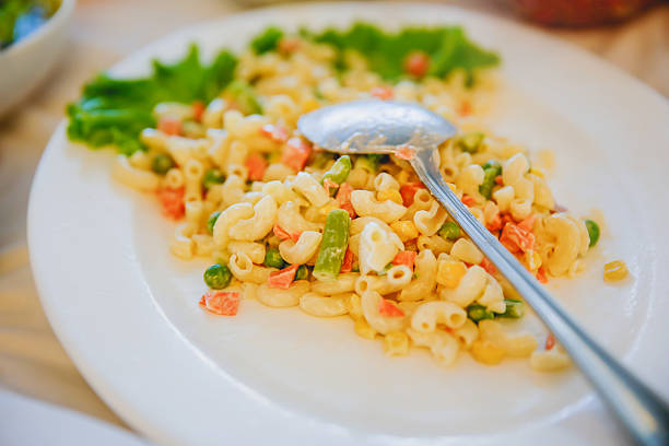 Vegetarian macaroni pasta