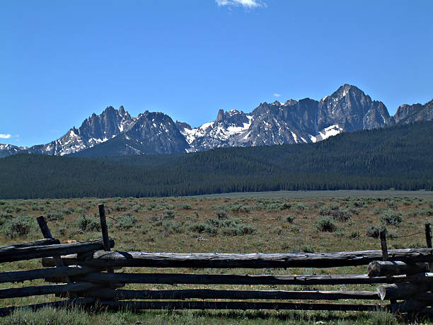 istock Idaho Sawtooth Mountains I 639075306