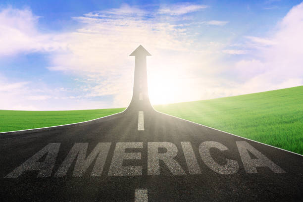 istock America word on road with arrow upward 639088400