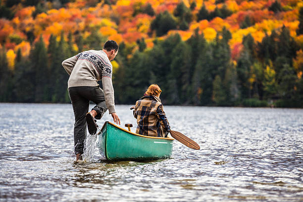 istock Start of a great tour in canoe 639114252