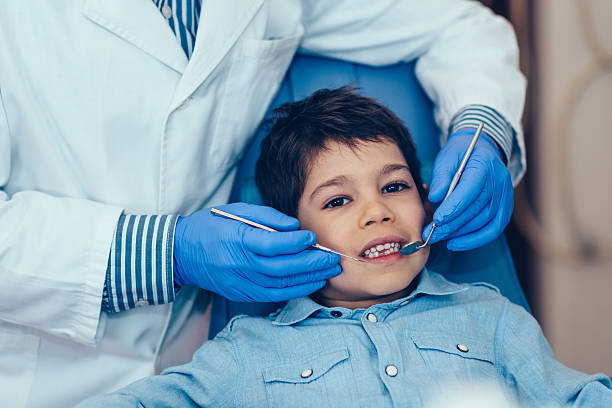 istock Little boy at dentist 639116122