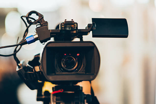 Television camera Television camera in studio reportage stock pictures, royalty-free photos & images
