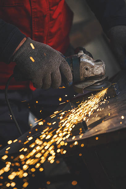 istock Grinding metal bar closeup shot 639125580