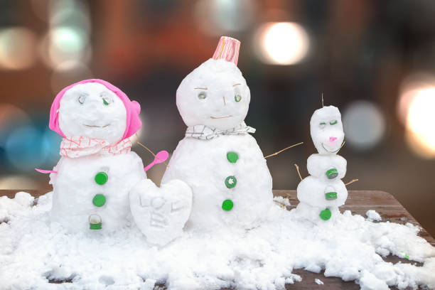 istock snow family on the snow 639134770