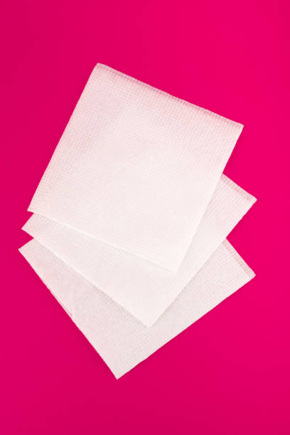 istock pack of paper napkins 639136296