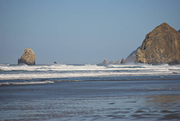 istock Oregon Coast Sea Stacks V 639166206