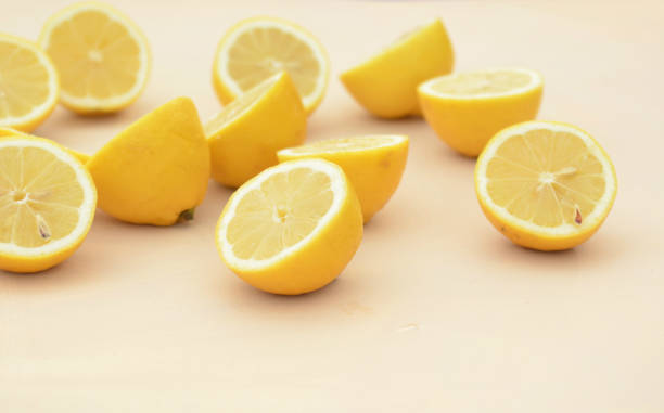 istock background arrangement lemon halves 639166868
