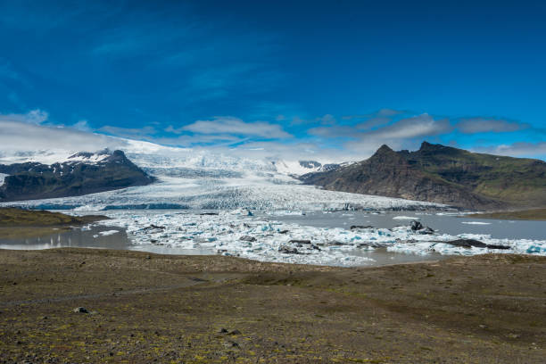 istock Fjallsarlon Glacial Lagoon 639200806
